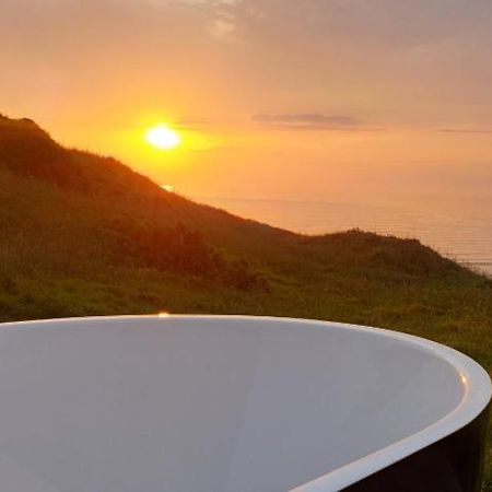 와이우쿠 Seaview Retreat -Amazing Ocean Views And Outdoor Bath 빌라 외부 사진